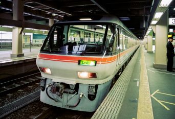 JR北陸本線・金沢駅・特急「ワイドビューひだ」（石川県：1996年12月）
