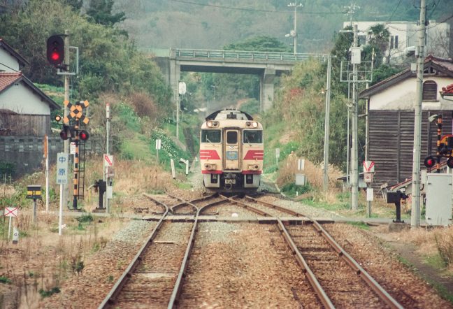 JR山陰本線・西浜田駅・特急「おき」(島根県:1996年12月)