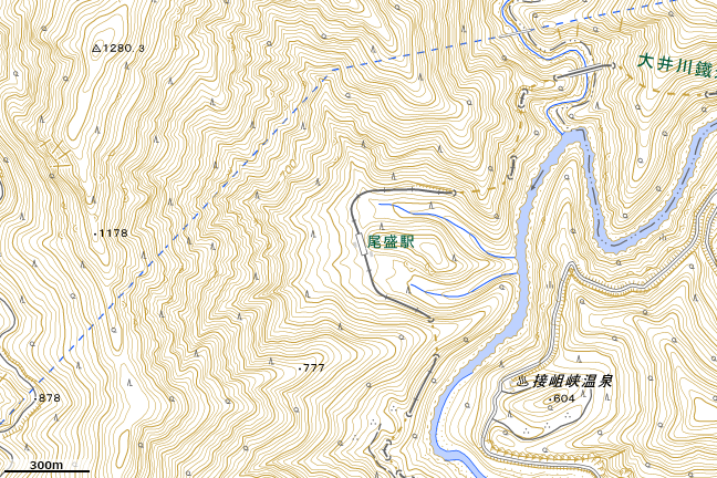 地形図:32号トンネル上部尾根平坦地付近