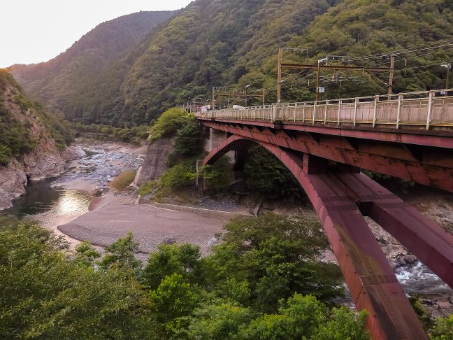JR山陰本線・保津峡駅(京都府:2015年8月)