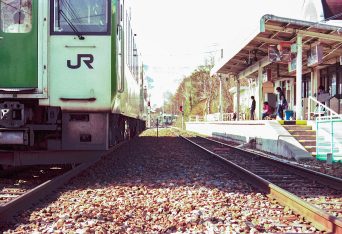 JR小海線・野辺山駅（長野県：1998年4月）