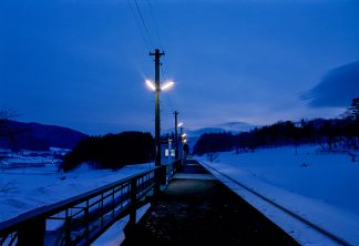 JR花輪線・安比高原駅（岩手県：2001年1月）