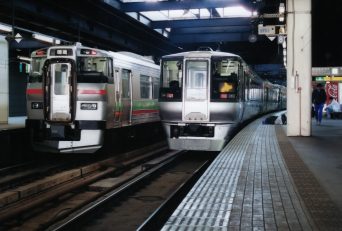 JR函館本線・札幌駅・特急「スーパーホワイトアロー」（北海道：2001年6月）