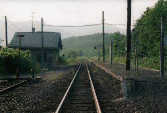 JR宗谷本線・豊清水駅（廃駅）（北海道：2001年6月）