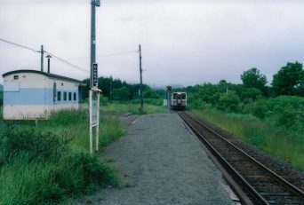 JR宗谷本線・上幌延駅（廃駅）（北海道：2001年6月）