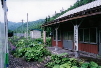 JR石北本線・上越信号場（北海道：2001年6月）