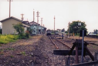 JR城端線・城端駅（富山県：2001年8月）