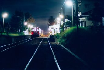 JR氷見線・雨晴駅（富山県：2001年8月）