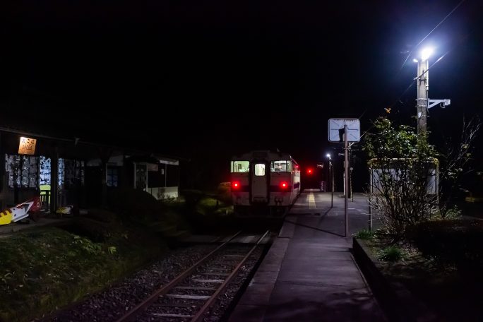 JR肥薩線・大畑駅(熊本県：2017年1月)