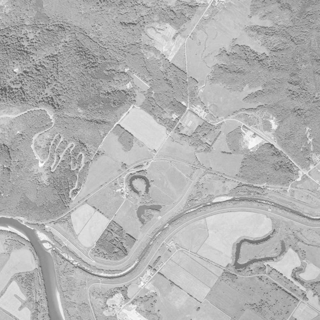 旧版空撮画像（2001/08/18（平13））：糠南駅周辺図
