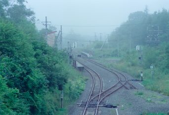 JR根室本線・古瀬駅（北海道：2001年8月）