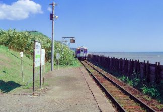JR日高本線,大狩部駅（北海道：2001年8月）