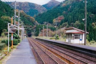 JR山陰本線・久谷駅（兵庫県：2001年11月）