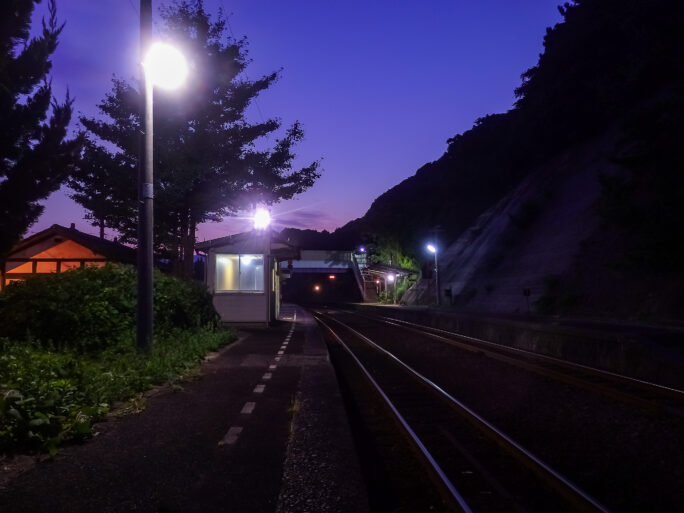 JR山陰本線・宇田郷駅（山口県：2015年8月）