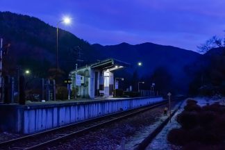 明知鉄道明知線・飯沼駅(岐阜県:2016年12月)