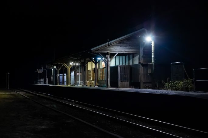 JR肥薩線・矢岳駅（熊本県：2016年12月）