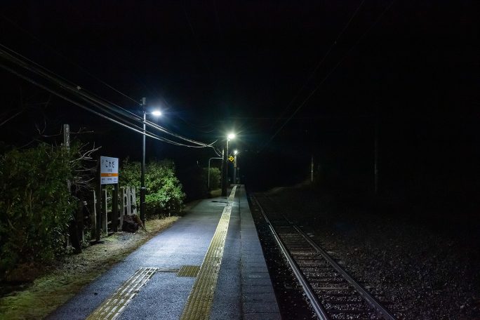 20時を過ぎた小和田駅は、既に、深夜の雰囲気