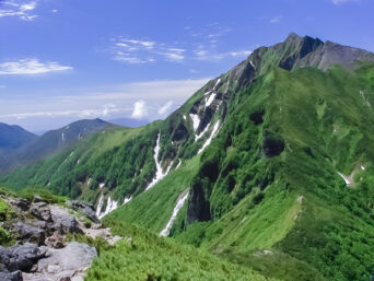 東大雪・ニペソツ山（北海道：2003年6月）