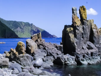 知床半島・相泊付近・羅臼海岸（北海道：2003年8月）