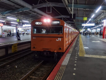 JR大阪環状線・鶴橋駅（大阪府：2015年9月）