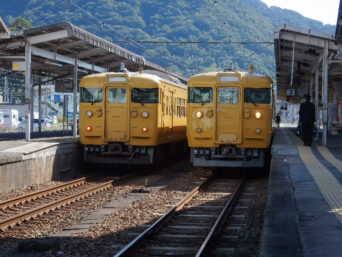 JR山陽本線・糸崎駅（広島県：2015年10月）