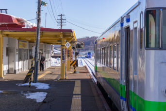 JR根室本線・札内駅（北海道：2015年12月）