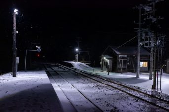JR函館本線・渡島沼尻駅（北海道：2016年1月）