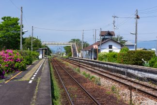 JR徳島線・学駅（徳島県：2016年5月）