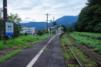 JR高山本線・楡原駅（富山県：2016年8月）