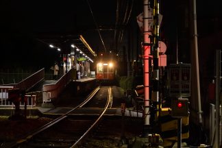 阪神電鉄武庫川線・東鳴尾駅（兵庫県：2016年11月)