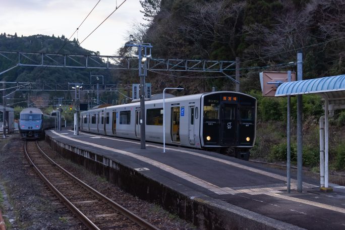 JR日豊本線・青井岳駅（宮崎県：2016年12月)