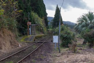 JR日南線・谷之口駅(宮崎県:2016年12月)