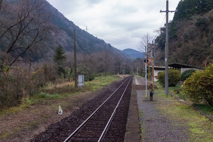 JR肥薩線・那良口駅（熊本県：2016年12月)