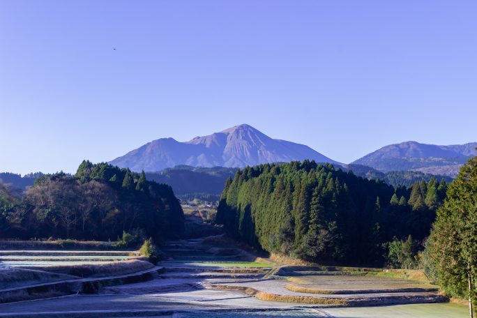 JR吉都線・広原駅付近（宮崎県：2016年12月）