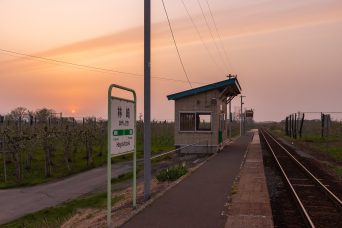 JR五能線・林崎駅（青森県：2017年4月）