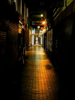 神戸・元町高架下商店街（兵庫県：2019年10月）
