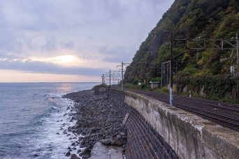 JR函館本線・張碓駅（北海道：2020年10月）