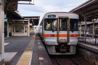 JR紀勢本線・松阪駅（三重県：2021年12月）