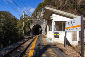JR飯田線・田本駅（長野県：2022年1月）