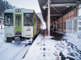 JR上越線・越後川口駅（新潟県：2022年1月）