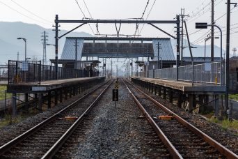 JR播但線・新野駅（兵庫県：2022年3月）