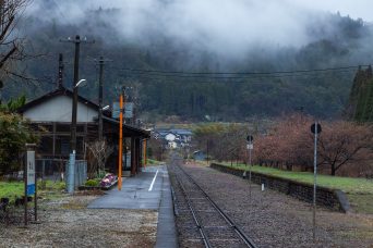 JR姫新線・岩山駅（岡山県：2022年3月）