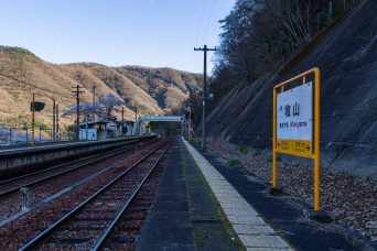 JR津山線・牧山駅（岡山県：2022年4月）