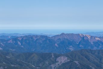 那岐山から望む日本海（鳥取県：2022年4月）