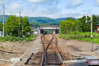 JR函館本線・蘭越駅（北海道：2022年5月）