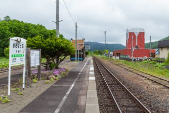 JR石北本線・丸瀬布駅（北海道：2022年6月）