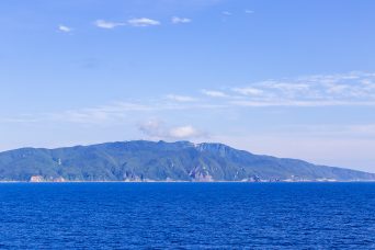 新日本海フェリー・奥尻島沖（北海道：2022年7月）