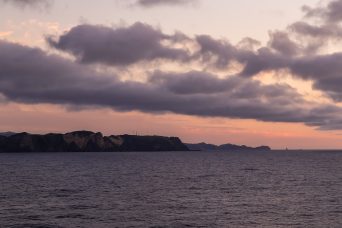 新日本海フェリー・積丹半島・島武意海岸沖（北海道：2022年7月）