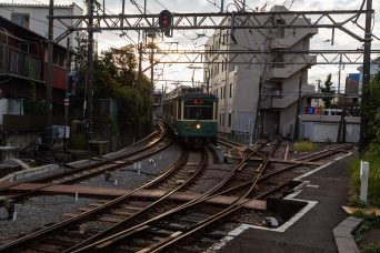 江ノ島電鉄・江ノ島駅（神奈川県：2022年10月）