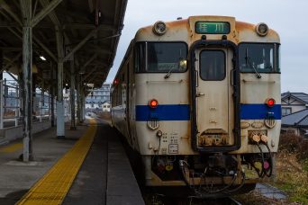 JR筑豊本線・原田駅（福岡県：2022年12月）